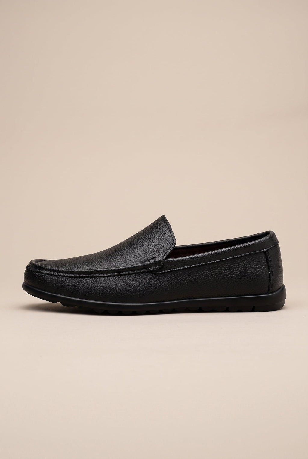 Ombre | Men's Black Leather Slip-On Loafers Cowhide Round Toe Business Casual Shoes