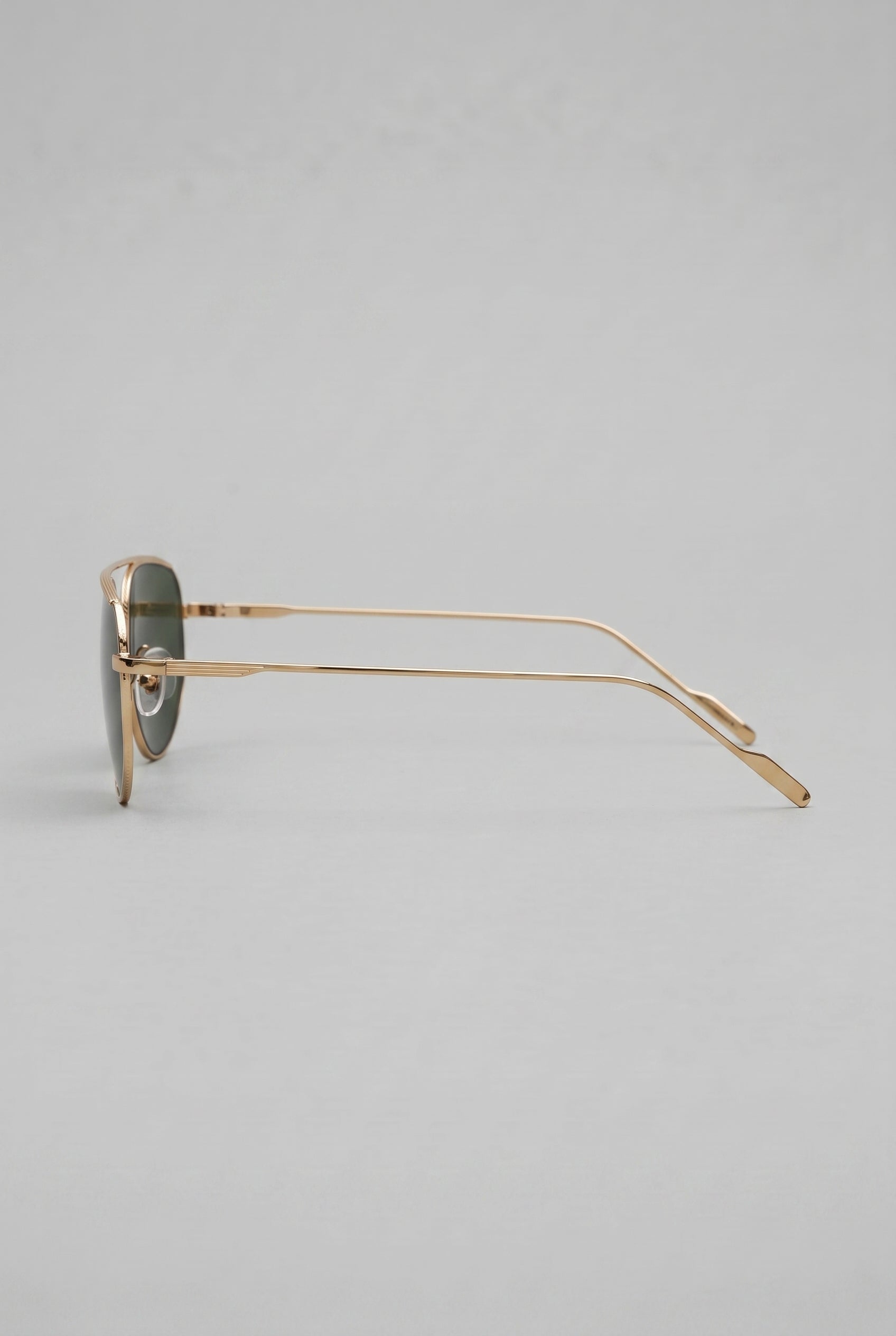 Nocturne | Metal Frame Sunglasses Retro Gold UV400 Gradient Lens Full Frame