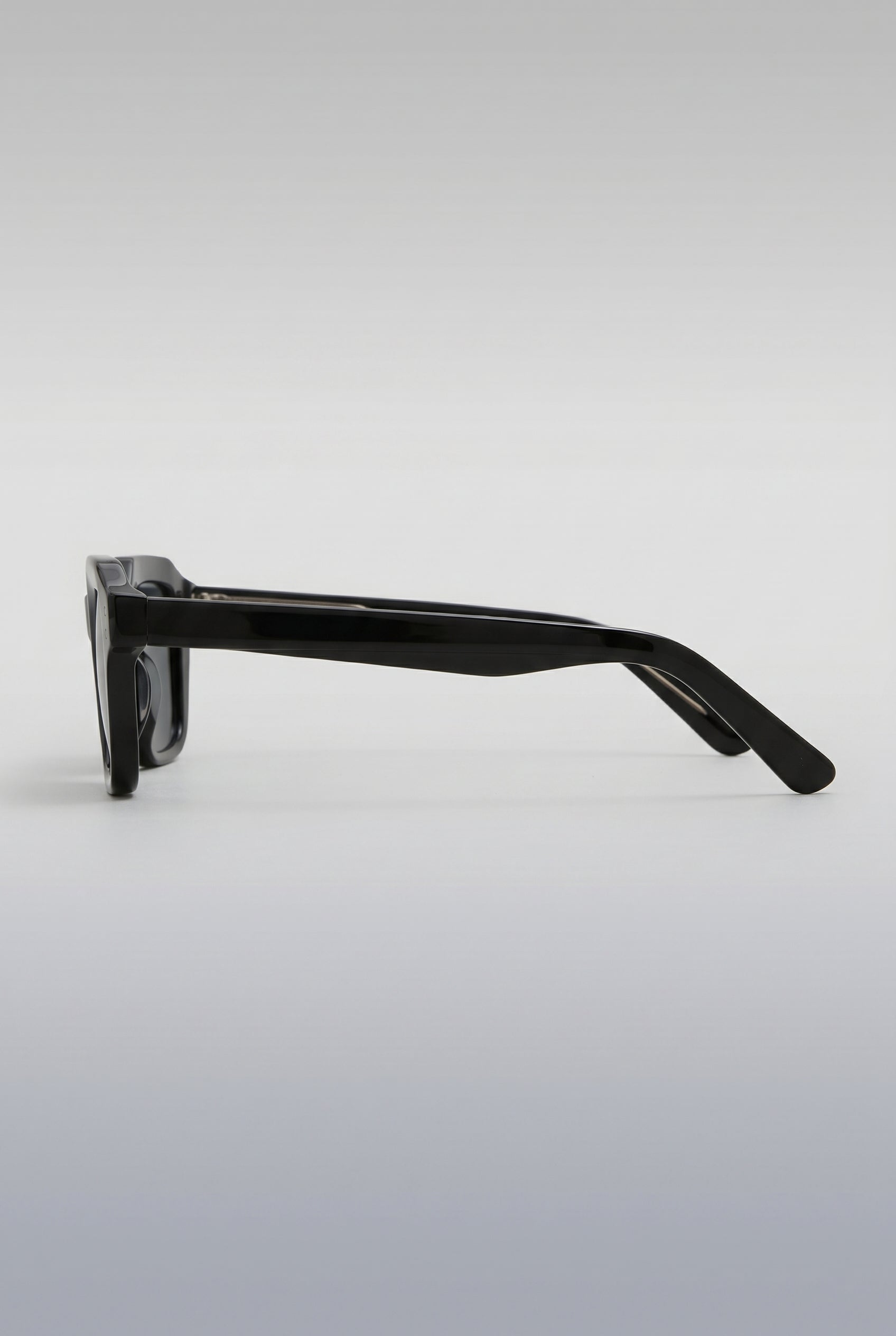 Rive | Square Frame Sunglasses Fashion UV Protection Lightweight Full Frame