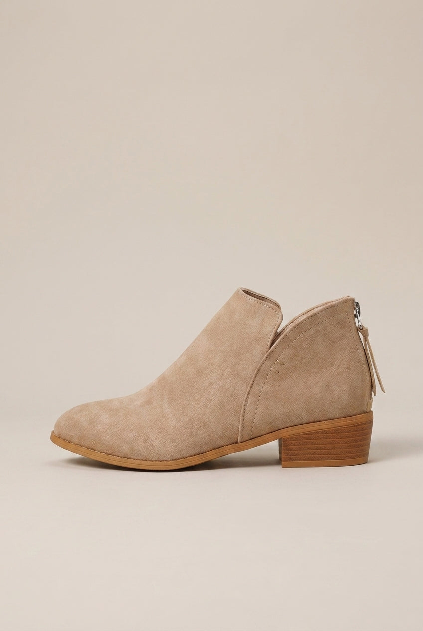Reine | Women's Block Heel Ankle Boots Pointed-Toe V-Cut Chunky Heel Boots