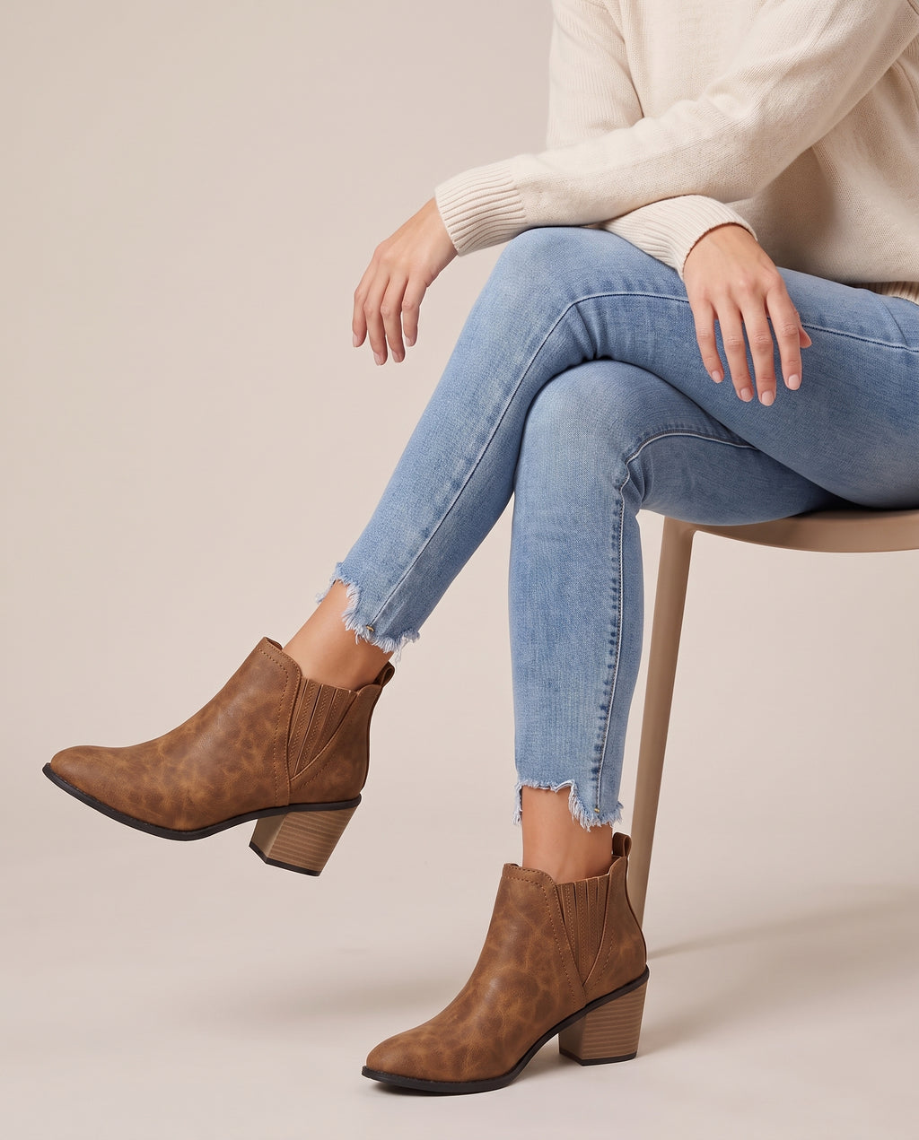 Aveline | Women’s Pointed-Toe Block-Heel Ankle Boots