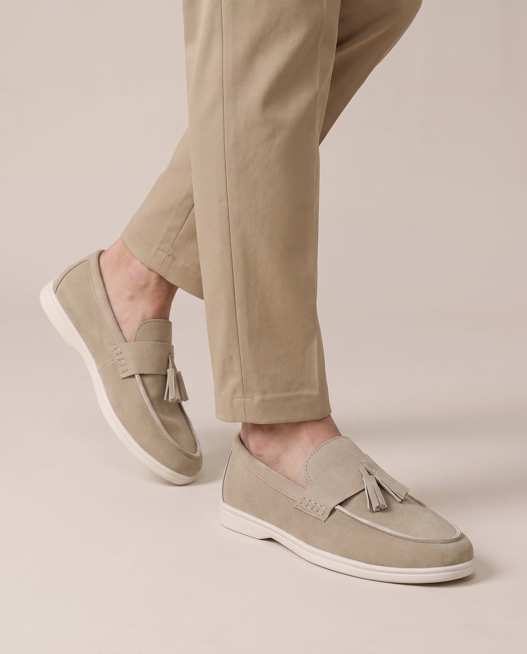 Repère | Men's Suede Tassel Loafers Slip-On Pointed-Toe Brogue Shoes